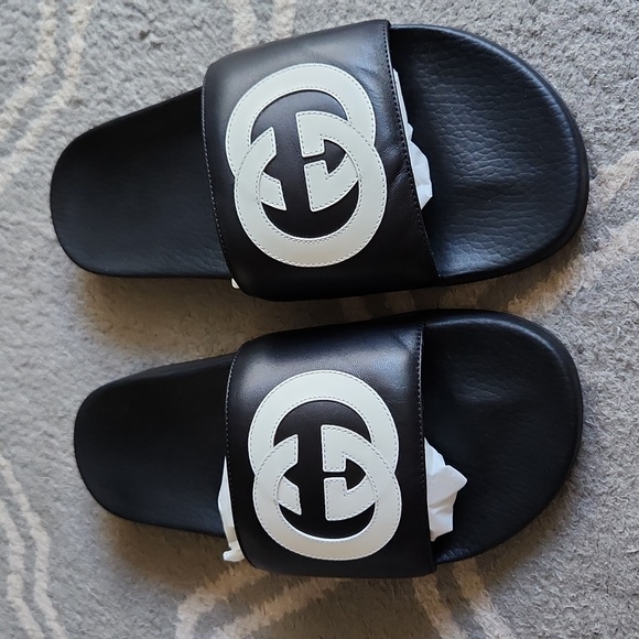 Gently Used Mens Gucci Slides - Picture 1 of 10